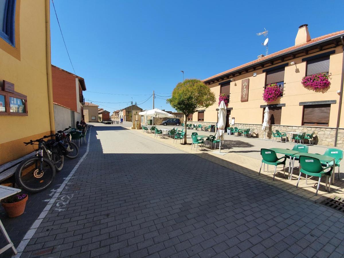 Villares De Orbigo, De Peregrinos Hostal *
